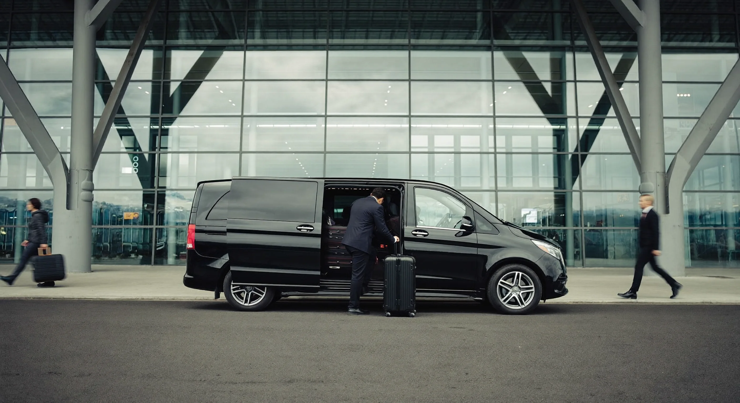 Professional private chauffeur at CDG Charles de Gaulle Airport